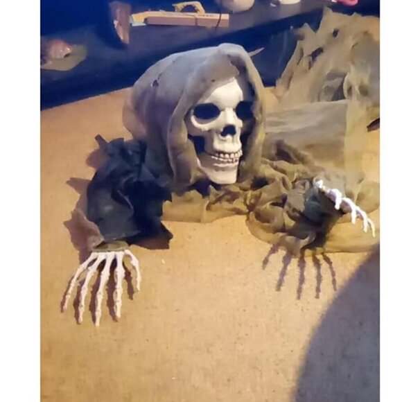 Essenson Halloween Zombie Groundbreaker 65 Inch Halloween Decorations Skeleton - Picture 1 of 2